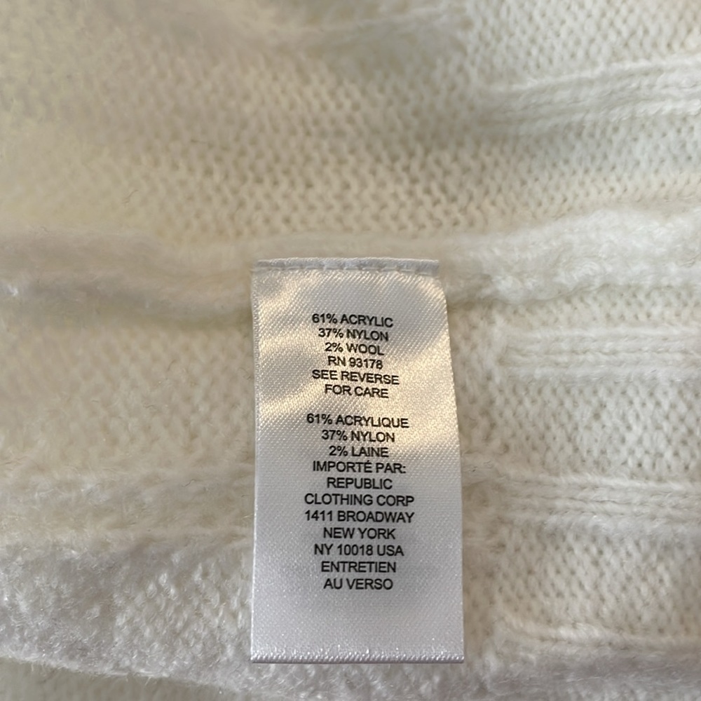 Industry‎ Republic Clothing White Long Sleeve Sweater Pearls Ruffles Size Medium - Picture 8 of 9